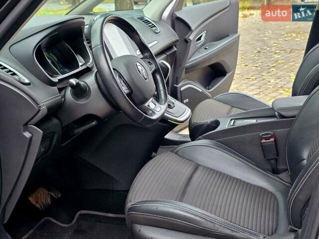 Серый Рено Гранд Сценик, объемом двигателя 1.6 л и пробегом 188 тыс. км за 17500 $, фото 43 на Automoto.ua