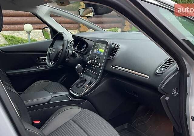 Сірий Рено Гранд Сценік, об'ємом двигуна 1.5 л та пробігом 132 тис. км за 16900 $, фото 7 на Automoto.ua