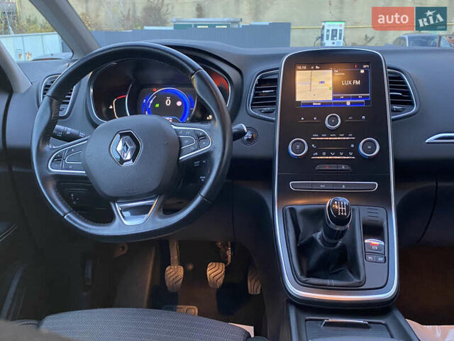 Серый Рено Гранд Сценик, объемом двигателя 1.6 л и пробегом 207 тыс. км за 14500 $, фото 28 на Automoto.ua