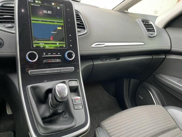 Сірий Рено Гранд Сценік, об'ємом двигуна 1.7 л та пробігом 218 тис. км за 15500 $, фото 19 на Automoto.ua