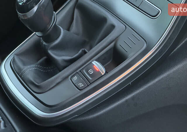 Рено Гранд Сценик 2019 в Стрые на Automoto.ua Серый Рено Гранд Сценик, объемом двигателя 1.7 л и пробегом 140 тыс. км за 14899 $, фото 97 на Automoto.ua