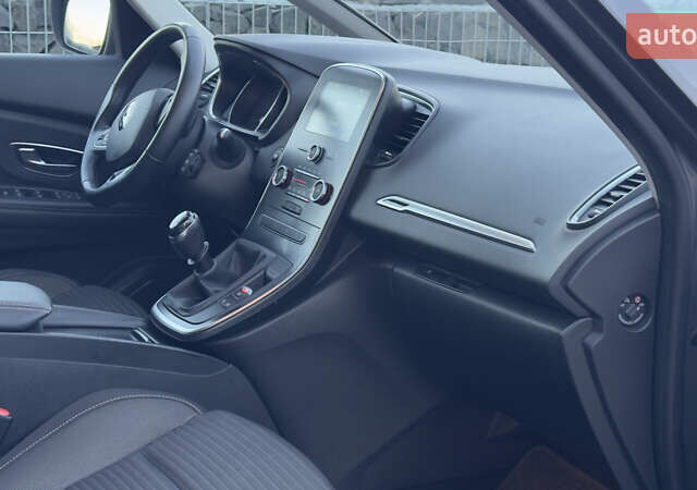 Рено Гранд Сценик 2019 в Стрые на Automoto.ua Серый Рено Гранд Сценик, объемом двигателя 1.7 л и пробегом 140 тыс. км за 14899 $, фото 88 на Automoto.ua