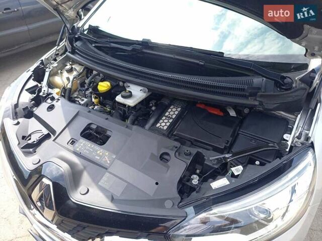 Сірий Рено Гранд Сценік, об'ємом двигуна 1.75 л та пробігом 164 тис. км за 16300 $, фото 33 на Automoto.ua