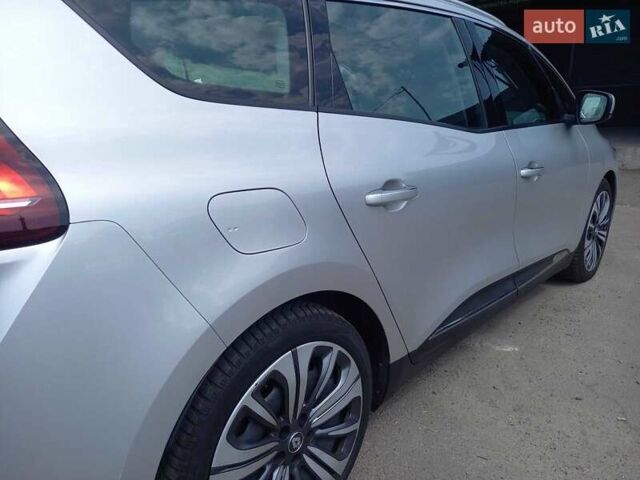 Сірий Рено Гранд Сценік, об'ємом двигуна 1.75 л та пробігом 164 тис. км за 16300 $, фото 7 на Automoto.ua
