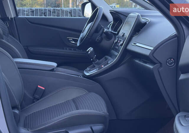 Рено Гранд Сценик 2019 в Стрые на Automoto.ua Серый Рено Гранд Сценик, объемом двигателя 1.7 л и пробегом 140 тыс. км за 14899 $, фото 87 на Automoto.ua