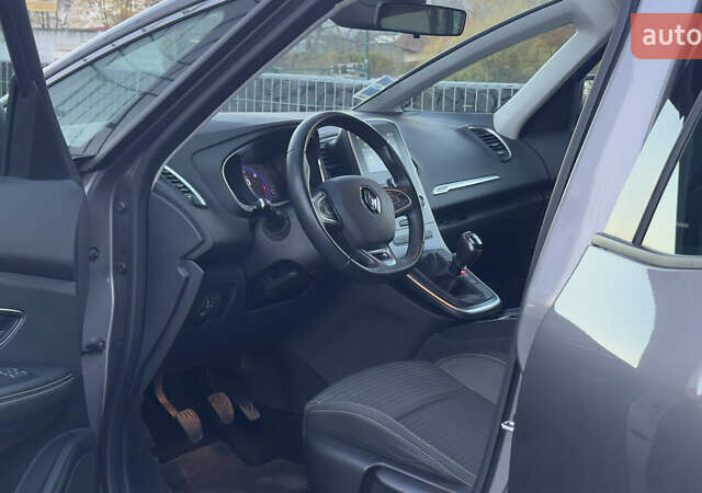 Рено Гранд Сценик 2019 в Стрые на Automoto.ua Серый Рено Гранд Сценик, объемом двигателя 1.7 л и пробегом 140 тыс. км за 14899 $, фото 114 на Automoto.ua