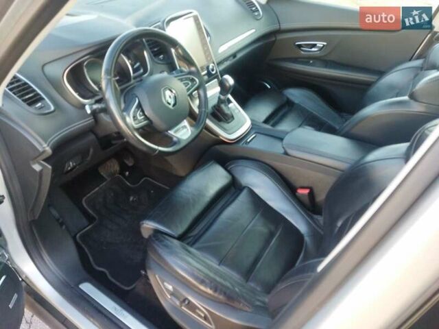 Серый Рено Гранд Сценик, объемом двигателя 1.7 л и пробегом 239 тыс. км за 15999 $, фото 19 на Automoto.ua