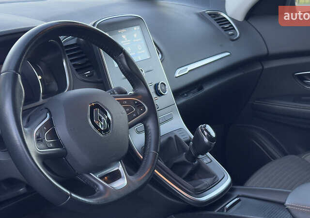 Рено Гранд Сценик 2019 в Стрые на Automoto.ua Серый Рено Гранд Сценик, объемом двигателя 1.7 л и пробегом 140 тыс. км за 14899 $, фото 120 на Automoto.ua