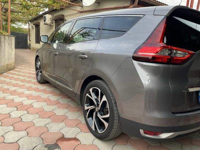 Сірий Рено Гранд Сценік, об'ємом двигуна 1.7 л та пробігом 218 тис. км за 15500 $, фото 5 на Automoto.ua