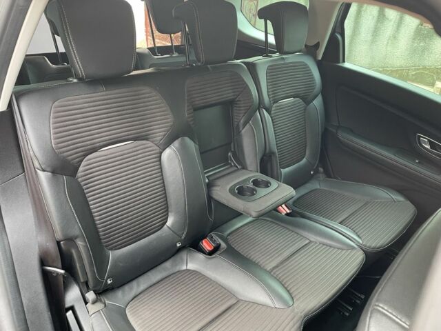 Сірий Рено Гранд Сценік, об'ємом двигуна 1.7 л та пробігом 218 тис. км за 15500 $, фото 14 на Automoto.ua