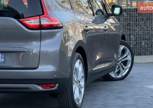 Рено Гранд Сценик 2019 в Стрые на Automoto.ua Серый Рено Гранд Сценик, объемом двигателя 1.7 л и пробегом 140 тыс. км за 14899 $, фото 44 на Automoto.ua