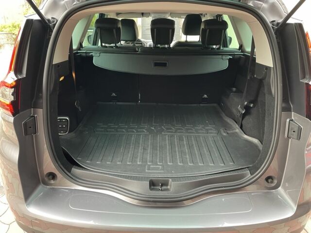 Сірий Рено Гранд Сценік, об'ємом двигуна 1.7 л та пробігом 218 тис. км за 15500 $, фото 13 на Automoto.ua