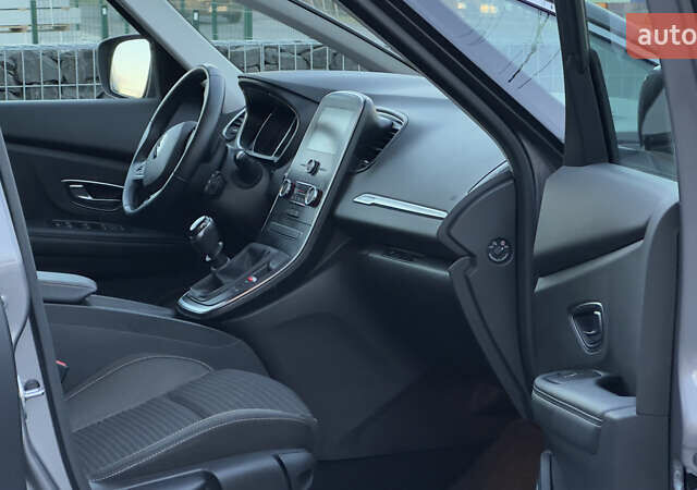 Рено Гранд Сценик 2019 в Стрые на Automoto.ua Серый Рено Гранд Сценик, объемом двигателя 1.7 л и пробегом 140 тыс. км за 14899 $, фото 82 на Automoto.ua