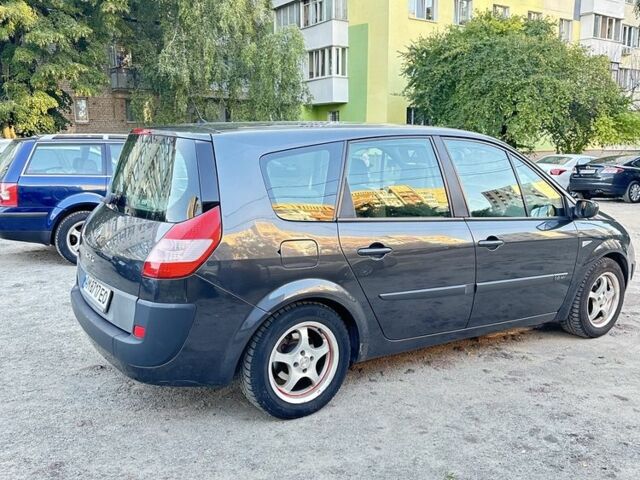 Сірий Рено Гранд Сценік, об'ємом двигуна 1.6 л та пробігом 500 тис. км за 5600 $, фото 1 на Automoto.ua