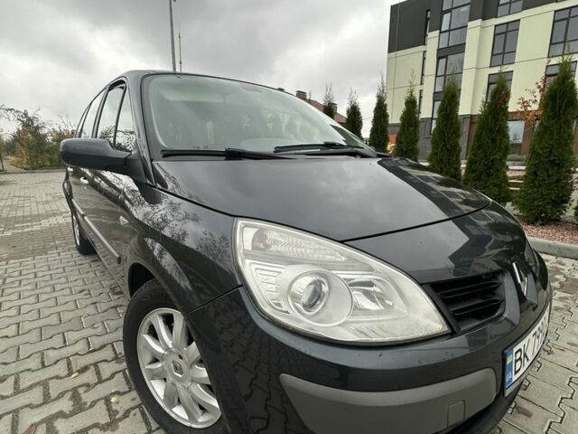 Серый Рено Гранд Сценик, объемом двигателя 1.9 л и пробегом 214 тыс. км за 4999 $, фото 2 на Automoto.ua