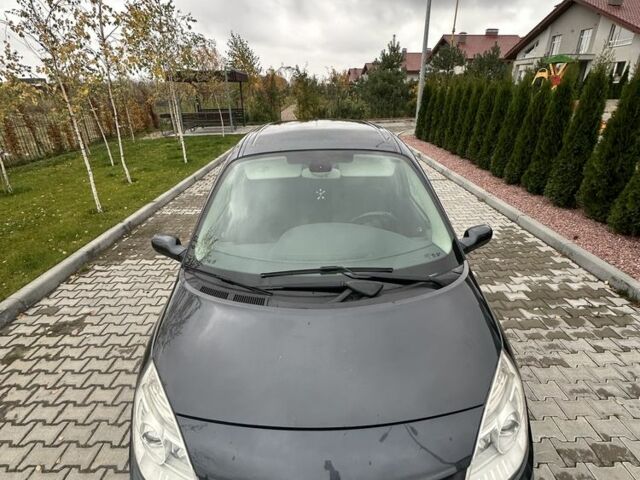 Серый Рено Гранд Сценик, объемом двигателя 1.9 л и пробегом 214 тыс. км за 4999 $, фото 9 на Automoto.ua