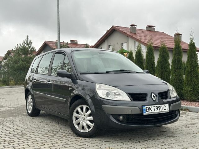 Серый Рено Гранд Сценик, объемом двигателя 1.9 л и пробегом 214 тыс. км за 4999 $, фото 12 на Automoto.ua