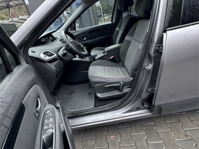 Сірий Рено Гранд Сценік, об'ємом двигуна 1.5 л та пробігом 250 тис. км за 6999 $, фото 8 на Automoto.ua