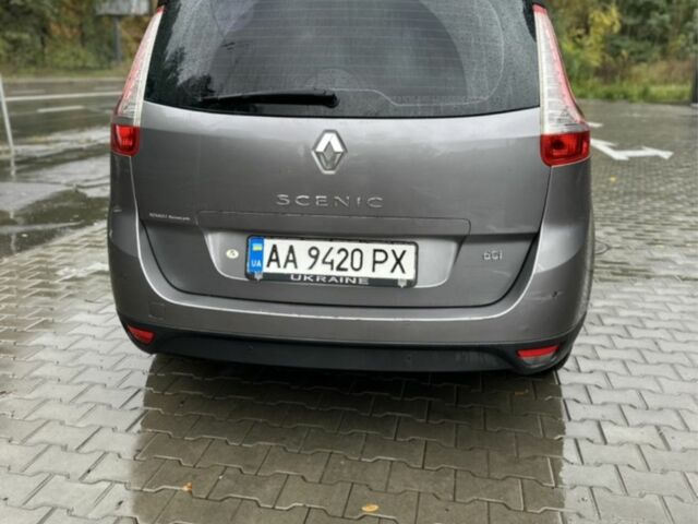 Сірий Рено Гранд Сценік, об'ємом двигуна 1.5 л та пробігом 250 тис. км за 6999 $, фото 5 на Automoto.ua