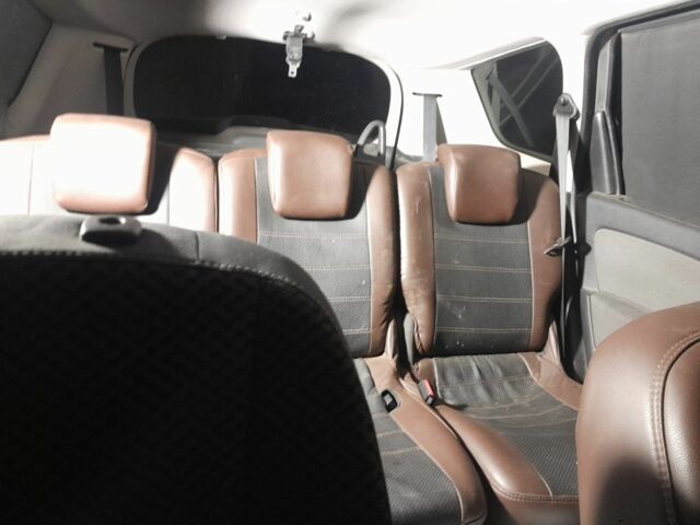 Серый Рено Гранд Сценик, объемом двигателя 0 л и пробегом 225 тыс. км за 4200 $, фото 2 на Automoto.ua