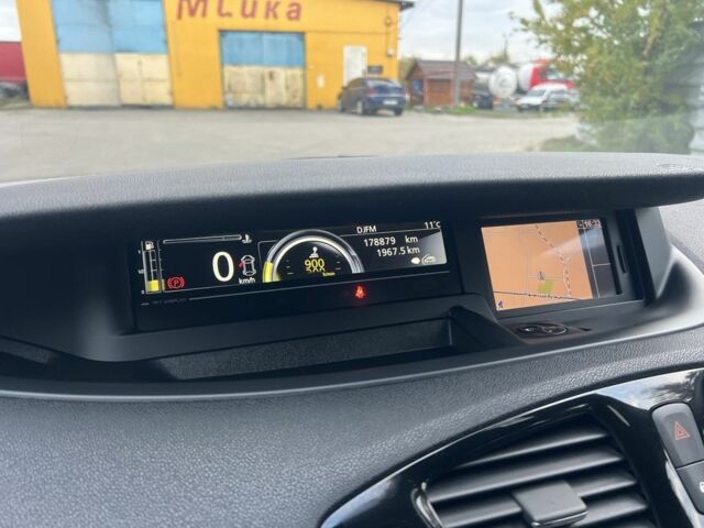 Серый Рено Гранд Сценик, объемом двигателя 1.5 л и пробегом 175 тыс. км за 9999 $, фото 10 на Automoto.ua