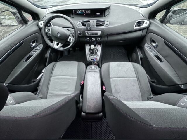 Сірий Рено Гранд Сценік, об'ємом двигуна 1.5 л та пробігом 250 тис. км за 6999 $, фото 11 на Automoto.ua