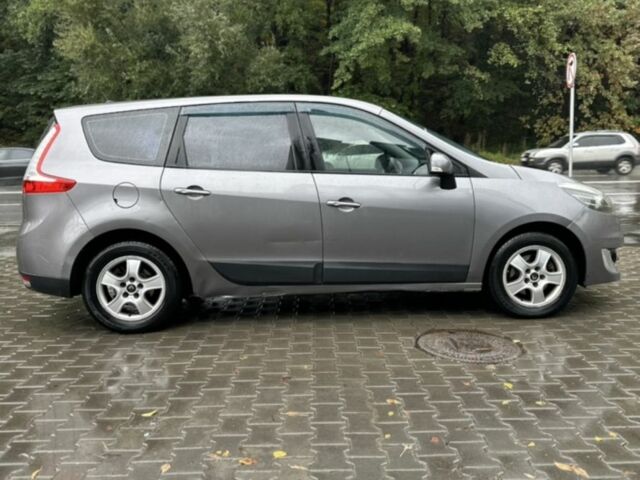 Сірий Рено Гранд Сценік, об'ємом двигуна 1.5 л та пробігом 250 тис. км за 6999 $, фото 3 на Automoto.ua