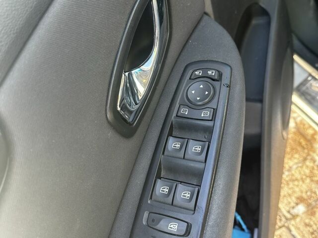 Серый Рено Гранд Сценик, объемом двигателя 1.49 л и пробегом 305 тыс. км за 7100 $, фото 7 на Automoto.ua