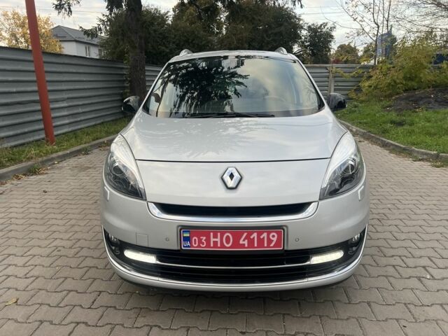 Серый Рено Гранд Сценик, объемом двигателя 1.5 л и пробегом 175 тыс. км за 9999 $, фото 1 на Automoto.ua