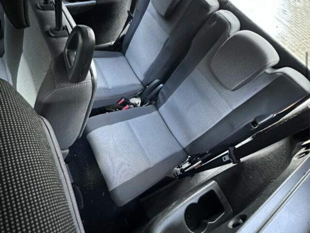 Сірий Рено Гранд Сценік, об'ємом двигуна 1.5 л та пробігом 250 тис. км за 6999 $, фото 10 на Automoto.ua