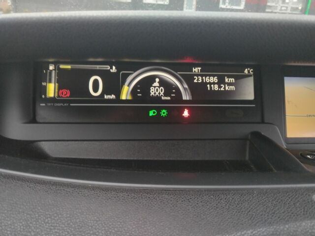 Серый Рено Гранд Сценик, объемом двигателя 1.5 л и пробегом 231 тыс. км за 8800 $, фото 9 на Automoto.ua