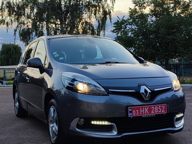 Сірий Рено Гранд Сценік, об'ємом двигуна 1.5 л та пробігом 267 тис. км за 9550 $, фото 2 на Automoto.ua