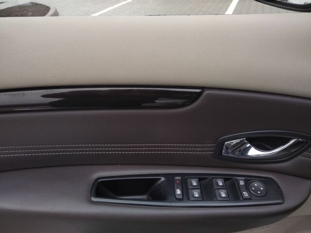 Серый Рено Гранд Сценик, объемом двигателя 1.5 л и пробегом 231 тыс. км за 8800 $, фото 15 на Automoto.ua