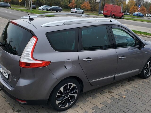 Серый Рено Гранд Сценик, объемом двигателя 1.5 л и пробегом 269 тыс. км за 10750 $, фото 5 на Automoto.ua