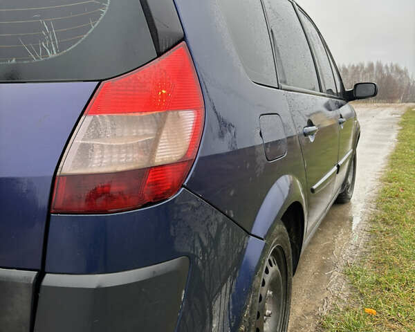 Синий Рено Гранд Сценик, объемом двигателя 1.6 л и пробегом 359 тыс. км за 4500 $, фото 5 на Automoto.ua