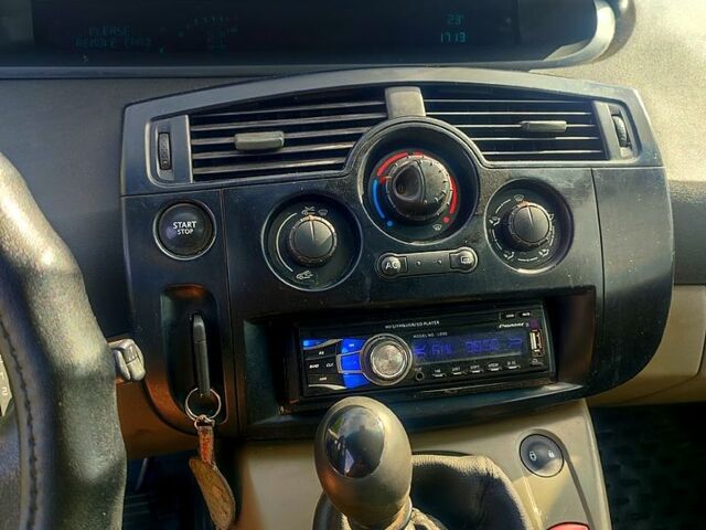 Синій Рено Гранд Сценік, об'ємом двигуна 2 л та пробігом 250 тис. км за 3999 $, фото 1 на Automoto.ua