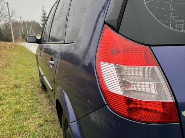 Синий Рено Гранд Сценик, объемом двигателя 1.6 л и пробегом 359 тыс. км за 4650 $, фото 6 на Automoto.ua