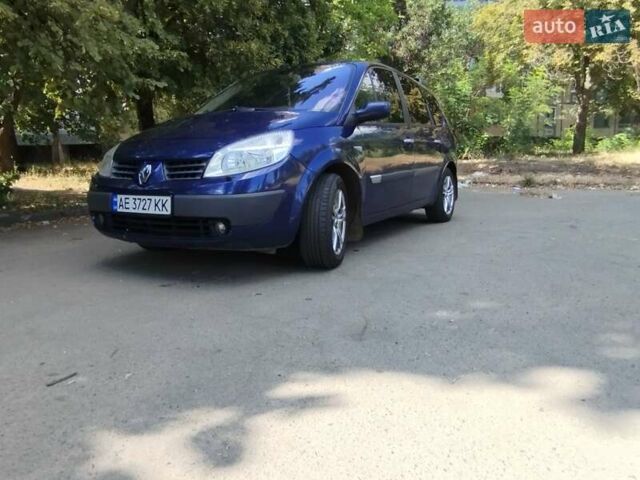Синий Рено Гранд Сценик, объемом двигателя 2 л и пробегом 192 тыс. км за 5700 $, фото 7 на Automoto.ua