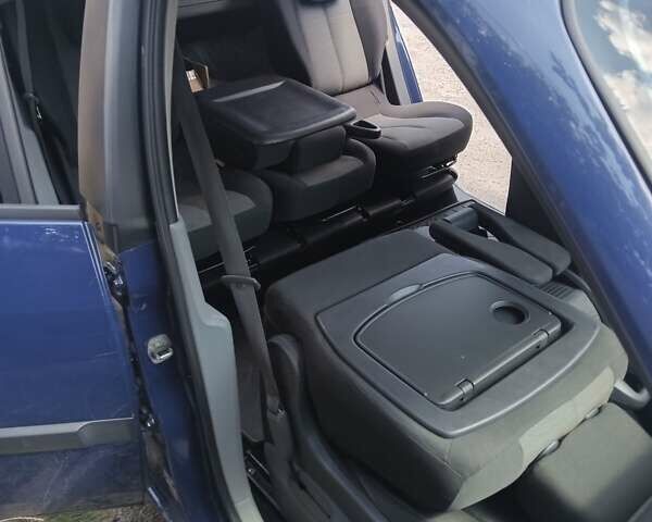 Синій Рено Гранд Сценік, об'ємом двигуна 1.6 л та пробігом 227 тис. км за 4350 $, фото 13 на Automoto.ua