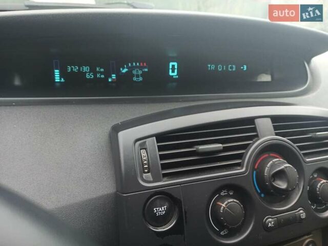 Синій Рено Гранд Сценік, об'ємом двигуна 1.46 л та пробігом 375 тис. км за 4800 $, фото 11 на Automoto.ua