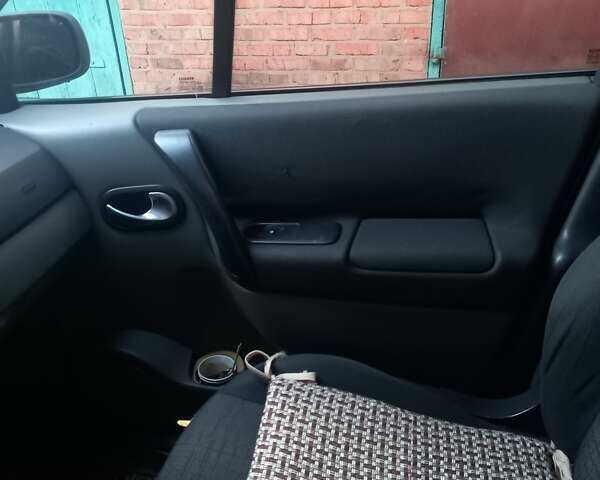 Синий Рено Гранд Сценик, объемом двигателя 1.87 л и пробегом 400 тыс. км за 5300 $, фото 6 на Automoto.ua