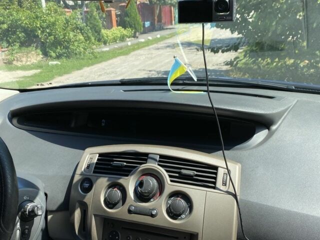 Синий Рено Гранд Сценик, объемом двигателя 1.6 л и пробегом 243 тыс. км за 4700 $, фото 1 на Automoto.ua