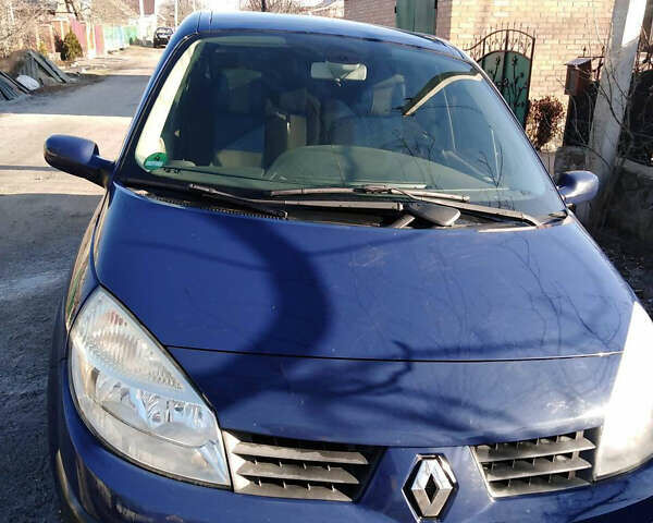 Синий Рено Гранд Сценик, объемом двигателя 1.6 л и пробегом 280 тыс. км за 4500 $, фото 5 на Automoto.ua