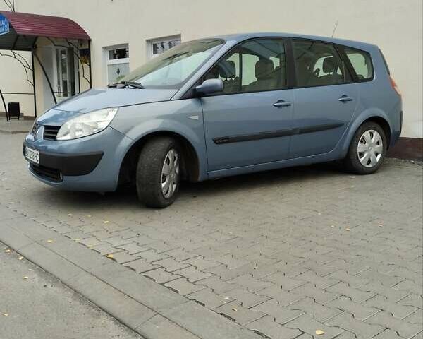 Синий Рено Гранд Сценик, объемом двигателя 2 л и пробегом 205 тыс. км за 4800 $, фото 4 на Automoto.ua