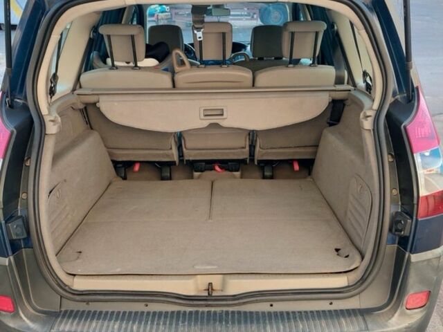 Синий Рено Гранд Сценик, объемом двигателя 1.6 л и пробегом 220 тыс. км за 4500 $, фото 5 на Automoto.ua