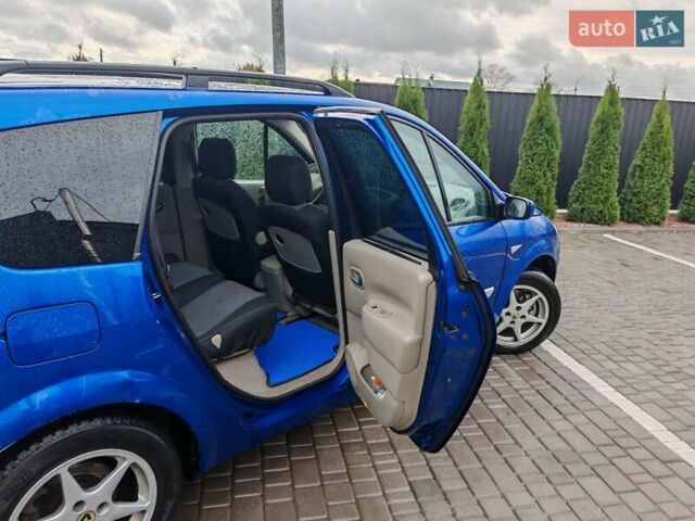 Синий Рено Гранд Сценик, объемом двигателя 1.9 л и пробегом 238 тыс. км за 4900 $, фото 13 на Automoto.ua