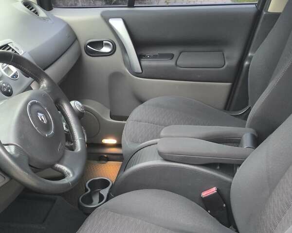 Синий Рено Гранд Сценик, объемом двигателя 1.87 л и пробегом 217 тыс. км за 6300 $, фото 9 на Automoto.ua