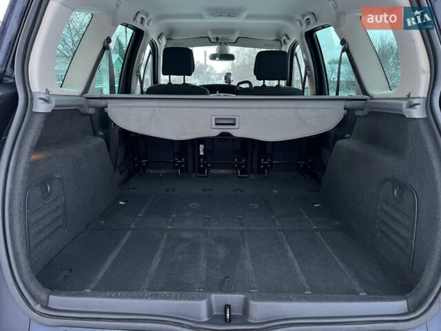 Синий Рено Гранд Сценик, объемом двигателя 1.6 л и пробегом 174 тыс. км за 6200 $, фото 38 на Automoto.ua