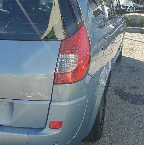 Синий Рено Гранд Сценик, объемом двигателя 1.5 л и пробегом 270 тыс. км за 4800 $, фото 1 на Automoto.ua