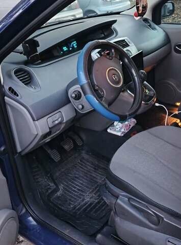 Синий Рено Гранд Сценик, объемом двигателя 1.6 л и пробегом 250 тыс. км за 5000 $, фото 7 на Automoto.ua